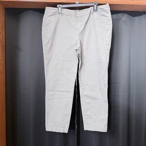 Old Navy Women's Sage Green Pixie Pants